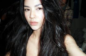 ฮ่องกงเปิดตัว &quot;ซูฉี 2&quot; นางแบบเซ็กซี่สู่วงการภาพยนตร์