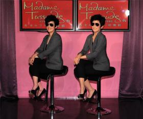 &quot;มาดาม ทุสโซด์&quot; (Madame Tussauds) เปิดตัวหุ่นขี้ผึ้งสาวฮา &quot;อู๋จินหยู&quot; (Sandra Ng)