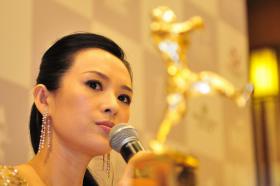 ฟ้องถึงที่สุด!! &quot;จางจื่ออี๋&quot; (Zhang Ziyi) ตั้งโต๊ะแถลงโต้ข่าวขายตัว