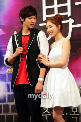 ยูอินนา (Yoo In Na) ยอมรับแล้วดูใจ จีฮยอนอู (Ji Hyun Woo) จริง บอกยอมเสียงานเพื่อความรัก