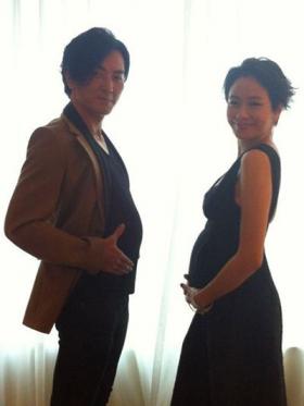 หลินเจียซิน (Karena Lam) ท้องสองแล้ว เจิ้งอี้เจี้ยน (Ekin Cheng) ร่วมยินดี