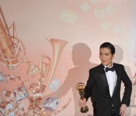 หลินอี้เหลียน (Sandy Lam) - เซียวจิ้งเถิง (Jam Hsiao) คว้ารางวัลใหญ่ Golden Melody Awards