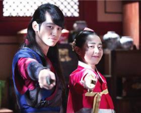 ยืนยันแล้ว มุนกึนยอง (Moon Geun Young) เปิดตัวคบหาอยู่กับ คิมบอม (Kim Bum)