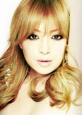 อายูมิ ฮามาซากิ (Ayumi Hamasaki) กินเด็ก!! หมั้นหนุ่มนักศึกษาอายุห่างสิบปี