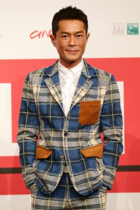 ปีเดียว 1,000 ล้านบาท กู่เทียนเล่อ (Louis Koo) ขึ้นแท่นคนบันเทิงฮ่องกงอันดับ 1