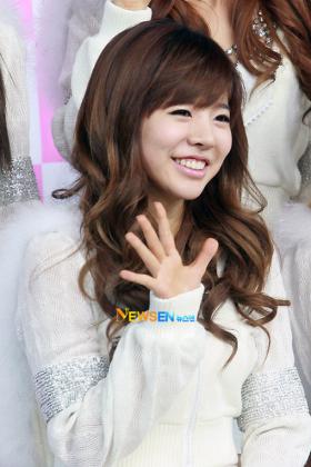 วอนแฟนคลับอย่าขับรถตามซันนี (Sunny) - SNSD ผวาอุบัติเหตุ