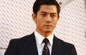 กัวฟู่เฉิง (Aaron Kwok) ยิ่งแก่ยิ่งชอบเด็ก? ลือดูๆ สาวอยู่ 18 คน