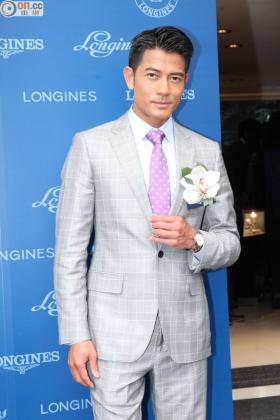 ควงแฟนเก่าออกงาน กัวฟู่เฉิง (Aaron Kwok) ปัดข่าวไล่ล่านางแบบรุ่นหลาน