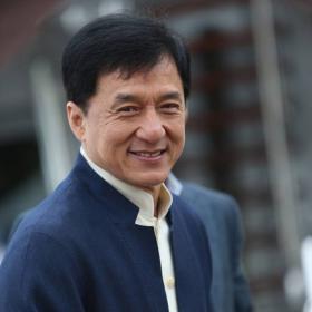 ไฟยังแรง เฉินหลง (Jackie Chan) รับเล่นหนัง 4 เรื่องรวด