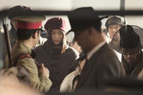 ภาพแรกหนัง The Assassination ผลงานใหม่ จอนจีฮยอน (Jun Ji Hyun)
