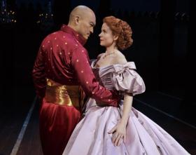 เคน วาตานาเบ้ (Ken Watanabe) ชิงรางวัล “โทนี” จากบท “คิงมงกุฎ” ในละคร The King and I