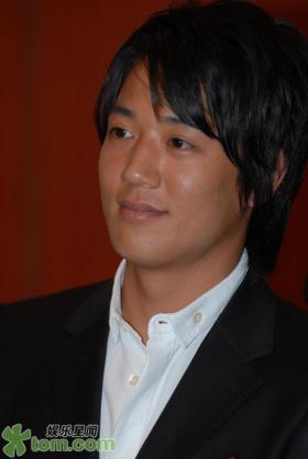 Kim_Rae_Won5.jpg