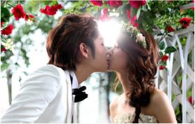 ทะแม่งๆ จางกึนซอก (Jang Geun Suk) แต่งเพลงให้ ยุนอา ลงอัลบั้มใหม่  