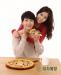 ซงจุงกิ (Song Joong Ki) และอิมซูฮยาง (Im Soo Hyang) เป็นพรีเซ็นเตอร์ให้ Pizza Etang