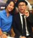 ปาร์คซองกวาง (Park Sung Gwang) ถ่ายภาพกับลีฮโยริ (Lee Hyori) 