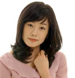 Go Jung Min - โก จอง มิน
