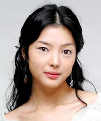 Uhm Hyun Kyung - อึม ฮยอน คยอง