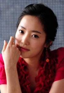 Yoon Ah Jung - ยูน อา จอง