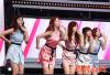 ศิลปินมากมายไปร่วมเดินพรมแดงและแสดงในคอนเสิร์ต Dream!