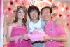 ถ่ายรูปร่วมกับผู้บริหาร