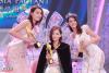 Annie Qi, Amy Chen และ Svetlana Gulakova