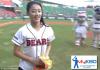 สื่อนอกทึ่งลีลาขว้างเบสบอลเปิดสนามของนักแสดงสาวแทมิ (Tae Mi) อดีตแชมป์เทควันโด
