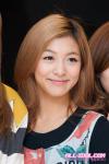 เผยภาพ ลูนา (Luna) วง f(x) ยืนอิงหนุ่มต้นสังกัดยันแค่เพื่อน