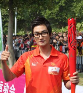 คังตะ (Kangta) เพิ่งร่วมงาน 2010 Asian Games Torch Relay 