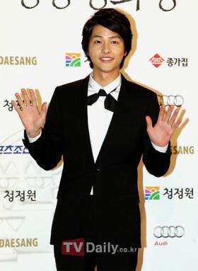 ซงจุงกิ (Song Joong Ki) จะเป็นพิธีกรงาน 2010 Melon Music Awards