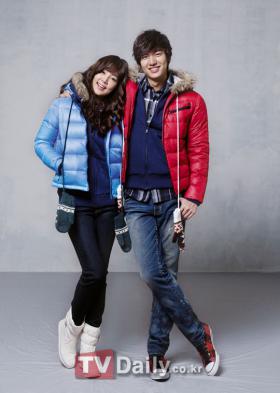 ฮันจิเฮ (Han Ji Hye) ถ่ายภาพคู่กับลีมินโฮ (Lee Min Ho) สำหรับเครื่องแต่งกายแบรนด์ Bang Bang