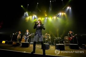 สมาชิกวงนักร้องร็อคยอดนิยมญี่ปุ่นชื่นชมผลงานของวง F.T.Island