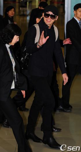 ฮยอนบิน (Hyun Bin) เดินทางกลับมาถึงเกาหลี!
