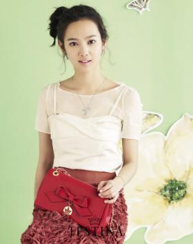 ยูนซึงอา (Yoon Seung Ah) ถ่ายภาพให้งานโฆษณาของแบรนด์ J.ESTINA 