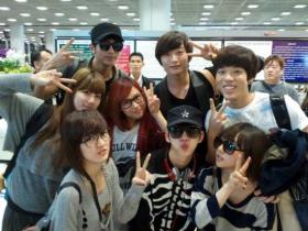 ครอบครัว JYP Nation เดินทางถึงประเทศไทย!