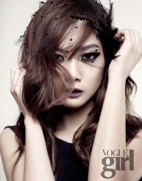 ยูนซึงอา (Yoon Seung Ah) ถ่ายภาพในนิตยสาร Vogue!