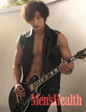 จินวูน (Jin Woon) เป็นนายแบบของนิตยสาร Men’s Health!