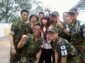 Suzy ไปเยี่ยมทหาร!