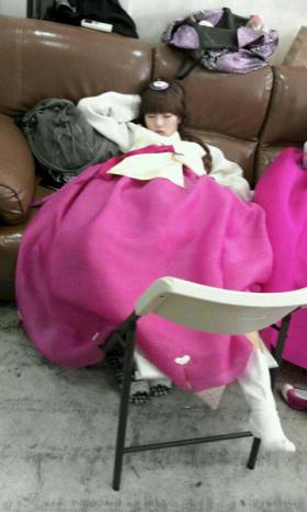 ฮยอนอา (HyunA) หลับในชุดฮันบก?