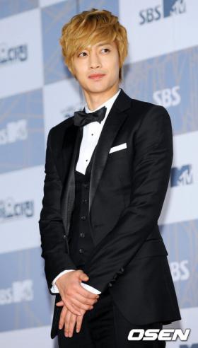 คิมฮยอนจุง (Kim Hyun Joong) ถูกทาบทามให้เป็นสมาชิกคนหนึ่งในรายการ 1N2D!