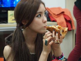 วง T-ara ต้องทานอาหารจานด่วนเสมอ?