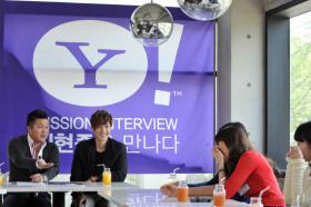 คิมฮยอนจุง (Kim Hyun Joong) ร่วมกิจกรรม Yahoo! Celeb Mission Interview
