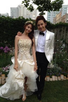 ภาพแต่งงานของยูนอา (YoonA) และจางกึนซอค (Jang Geun Suk) จากเรื่อง Love Rain!