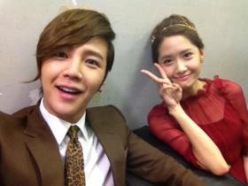 จางกึนซอค (Jang Geun Suk) และยูนอา (YoonA) โปรโมทละครเรื่อง Love Rain ที่ประเทศญี่ปุ่น