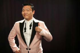 เพลง Gangnam Style ของ Psy ติดอันดับ 1 ของชาร์ต Rap Songs ของ Billboard!
