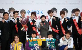 วง EXO-K เป็นทูตสัมพันธ์สำหรับ Korean Red Cross Youth 