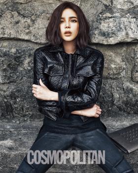 ปาร์คซิยอน (Park Si Yeon) ถ่ายภาพในนิตยสาร Cosmopolitan 