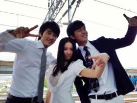 ซงซึงฮุน (Song Seung Hun) ทักทายแฟนๆ จากกองถ่ายละคร When A Man Loves!