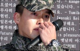 ฮยอนบิน (Hyun Bin) น้ำตานองหลังปลดประจำการ เจ้าตัวเตรียมคืนวงการ