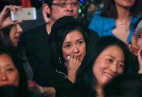 จางจื่ออี๋ (Zhang Ziyi) น้ำตาซึม แฟนหนุ่มร็อกเกอร์บอกรักกกลางคอนเสิร์ต