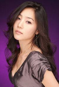 Yoon Ji Min - ยูน จิ มิน